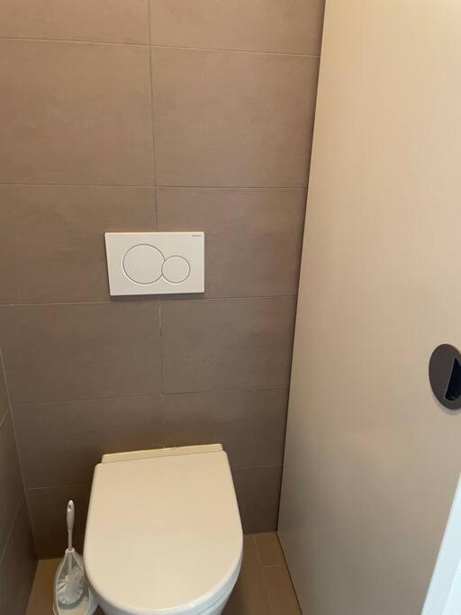 Joli Studio Confortable ! Prilly Ngoại thất bức ảnh